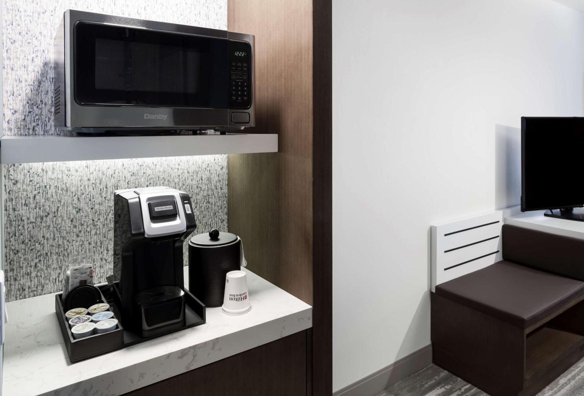 Hilton Garden Inn Madison Downtown, Wi Екстер'єр фото